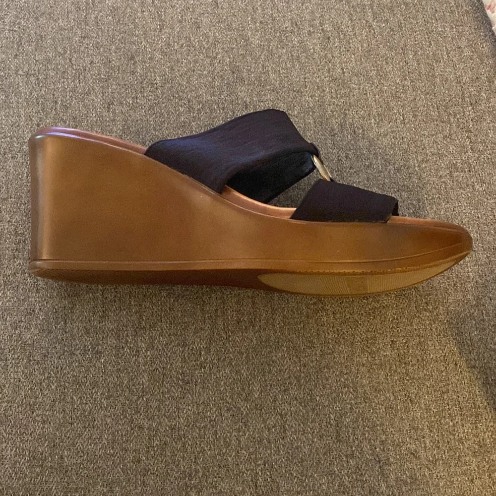 Italian Shoemakers Black Nylon Brass And Leather Wedge Sandal Womens Size 9 - Picture 9 of 15